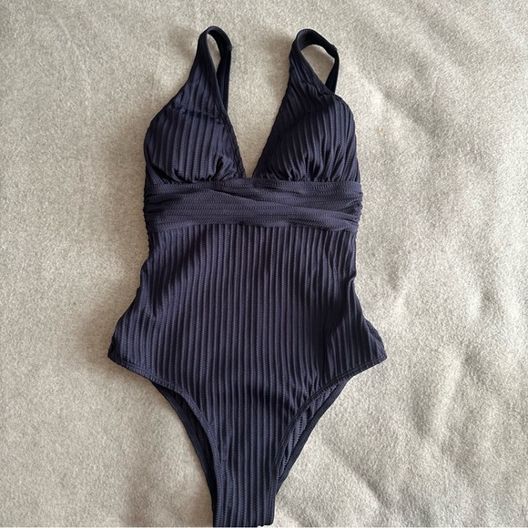 Cupshe Other - NWT CUPSHE One Piece Swimsuit Ruched Textured Ribbed navy blue size XS